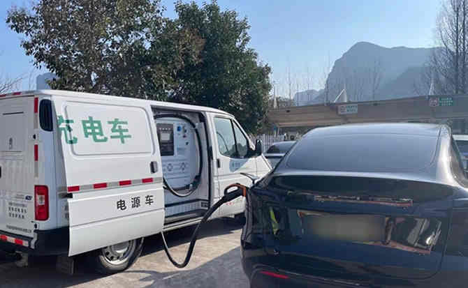 磁县汽车搭电
